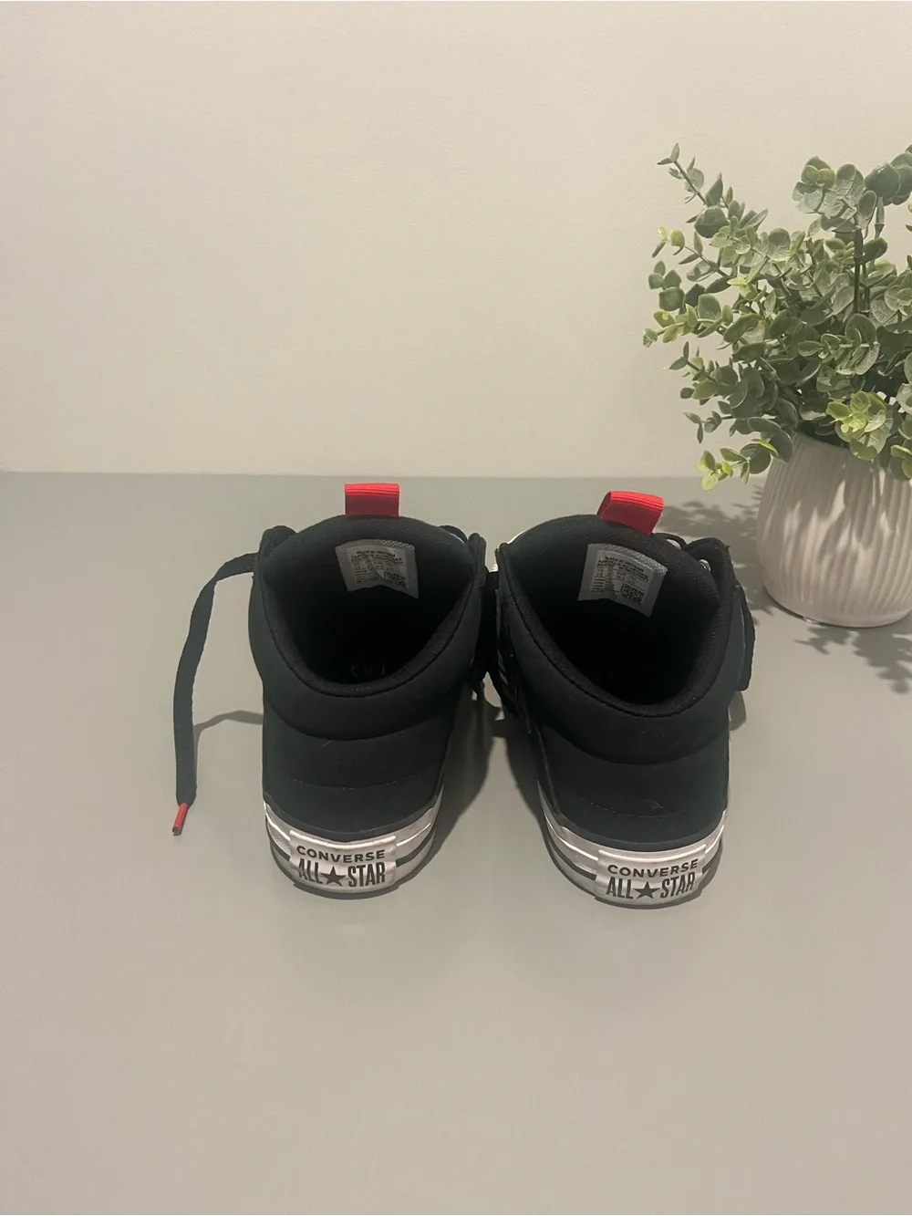Converse Black Canvas Kids High-Top Sneakers with Red Accents Size 3.5